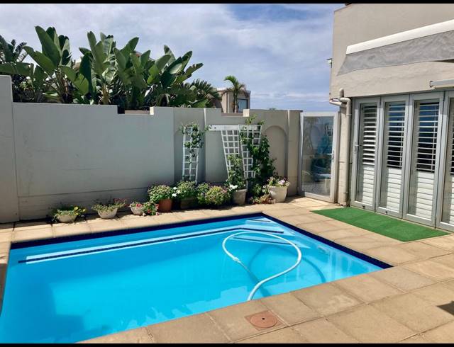3 BEDROOM APARTMENT TO LET IN UMDLOTI BEACH